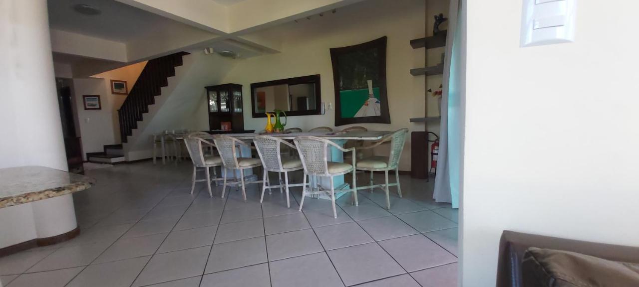 Olhos Verdes Guest House Bombinhas Eksteriør billede