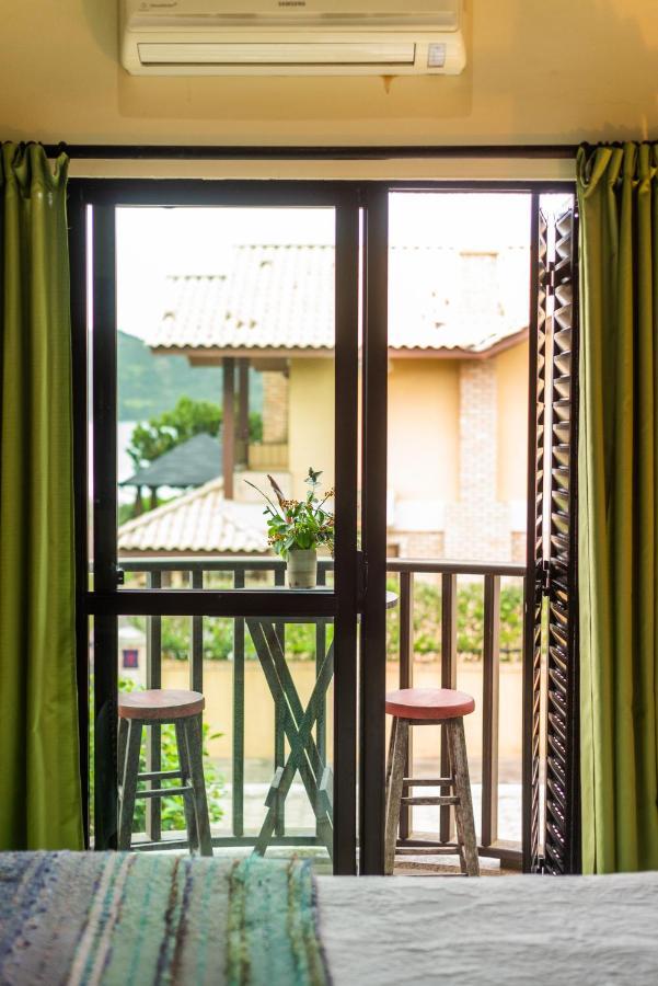 Olhos Verdes Guest House Bombinhas Eksteriør billede